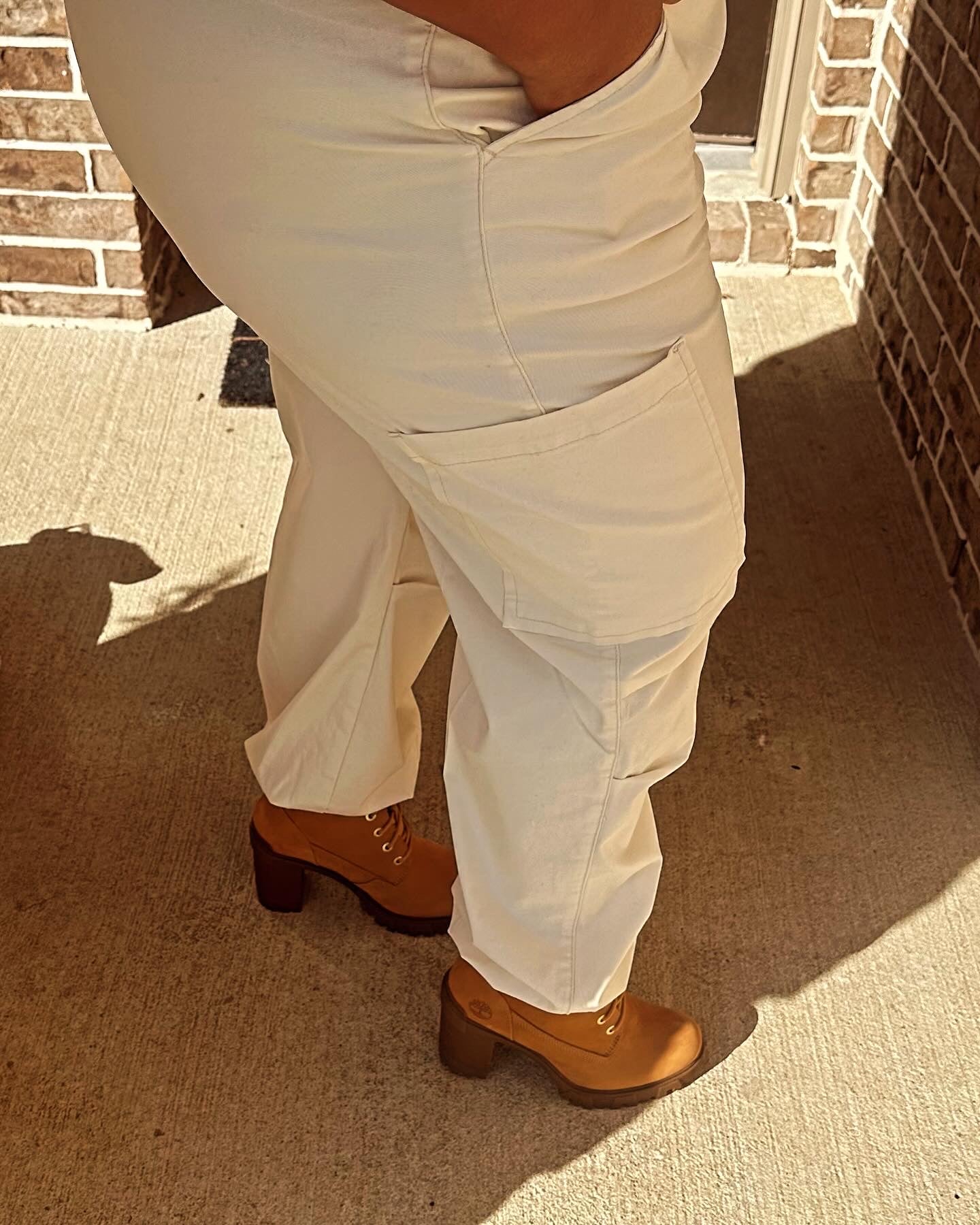 Parachute Cargo Pants up