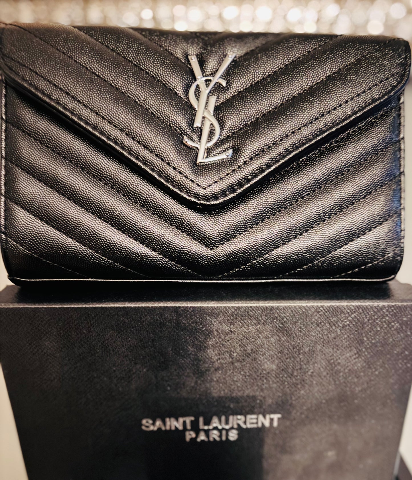 Saint Laurent Logo Shoulder Bags