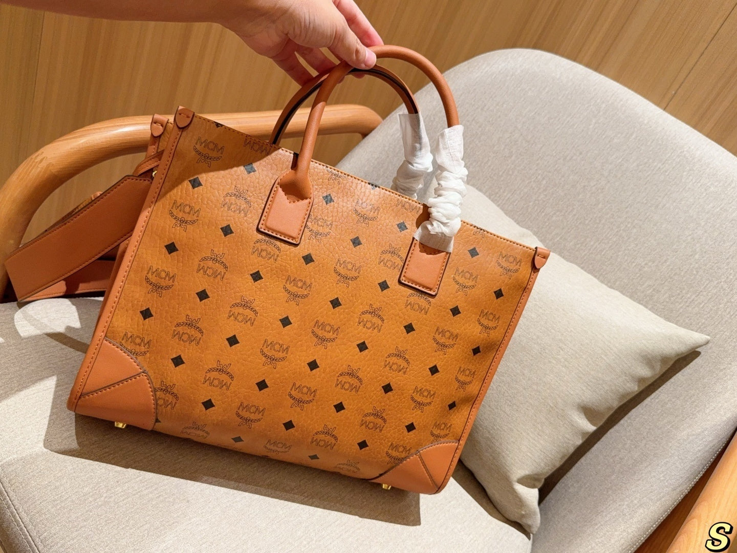 MC Large Tote