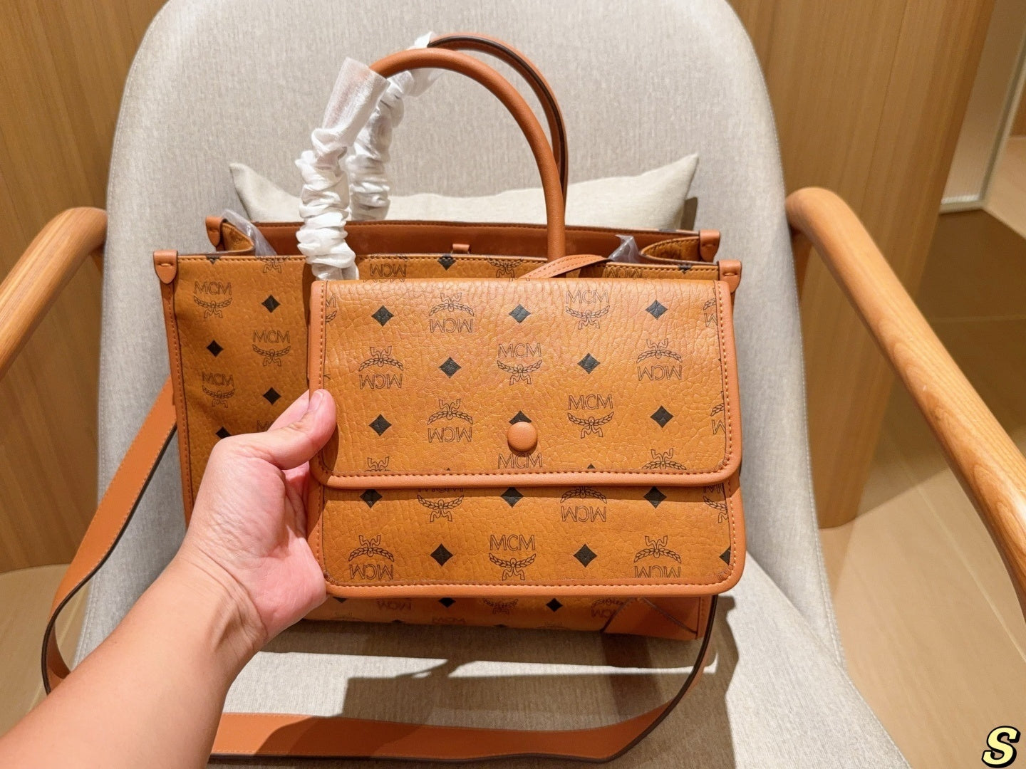 MC Large Tote