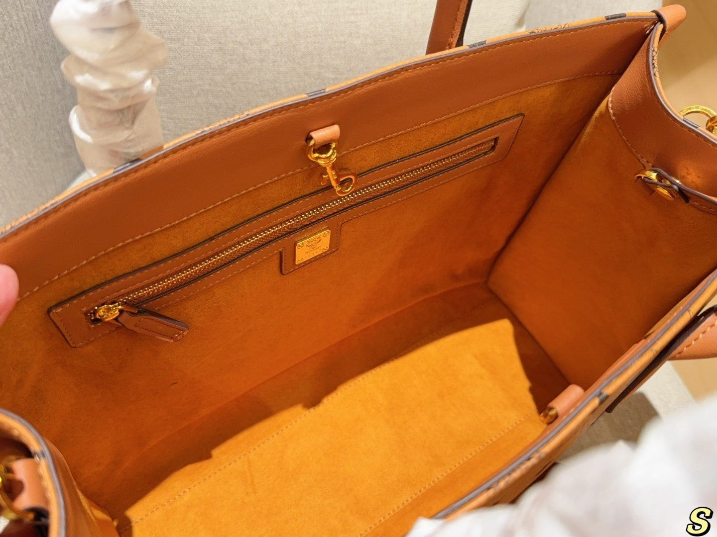 MC Large Tote