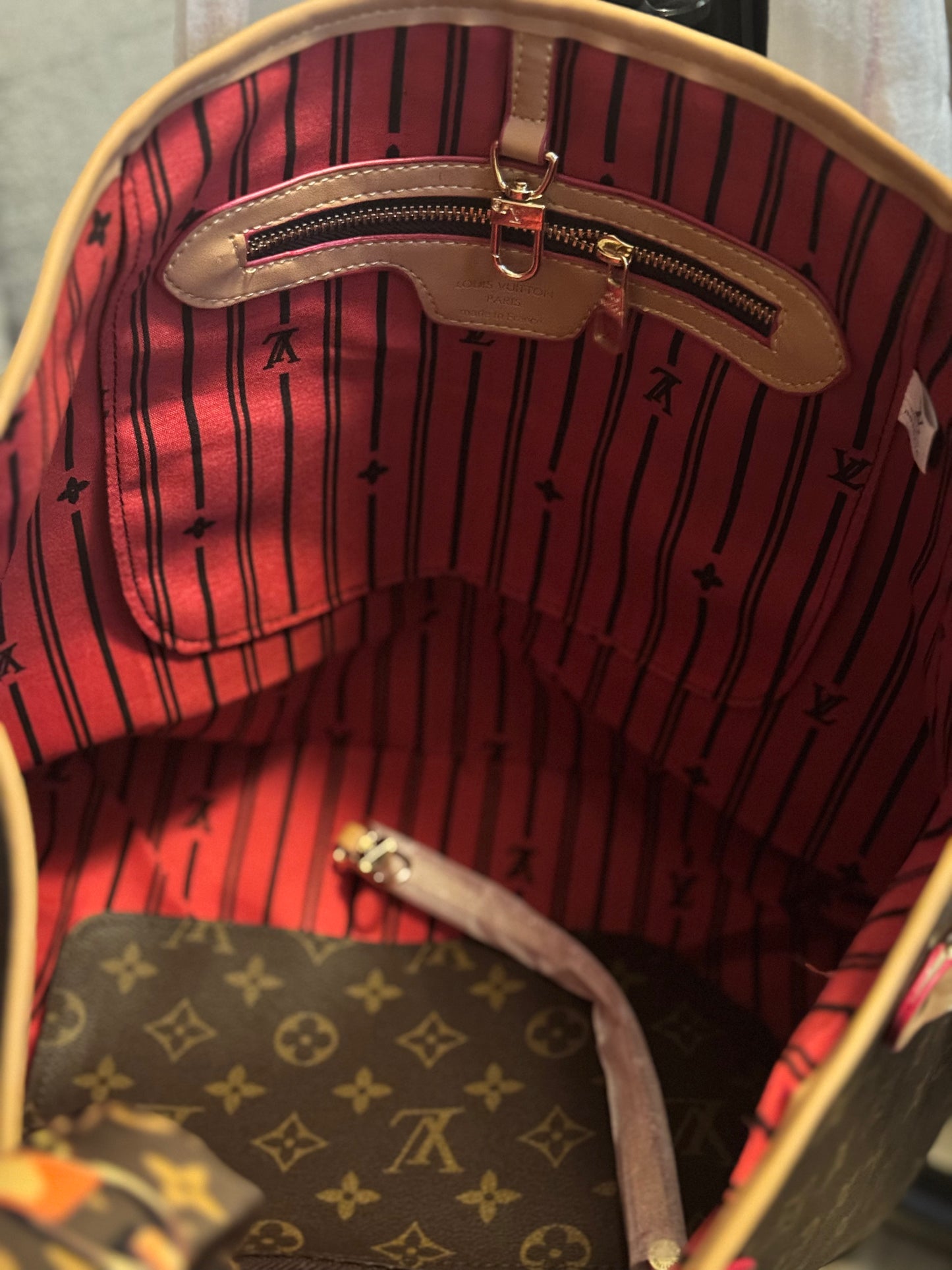 LV Never Full Tote