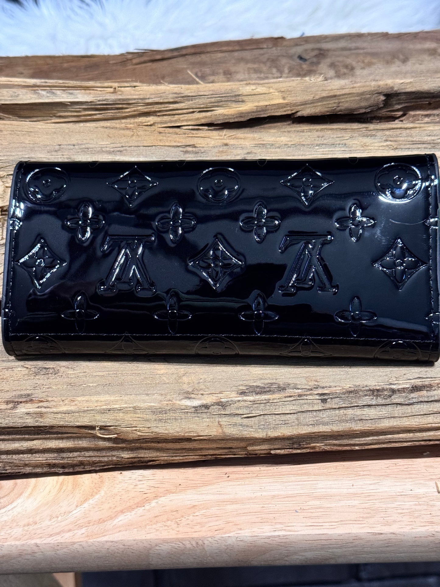 LV Wallet