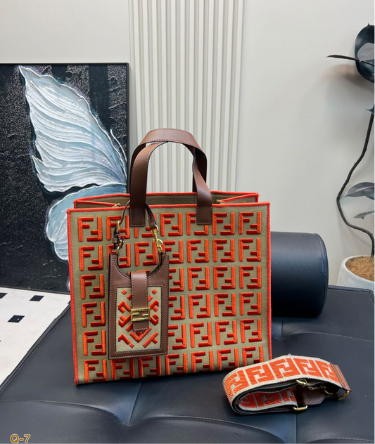 Fend Large Tote