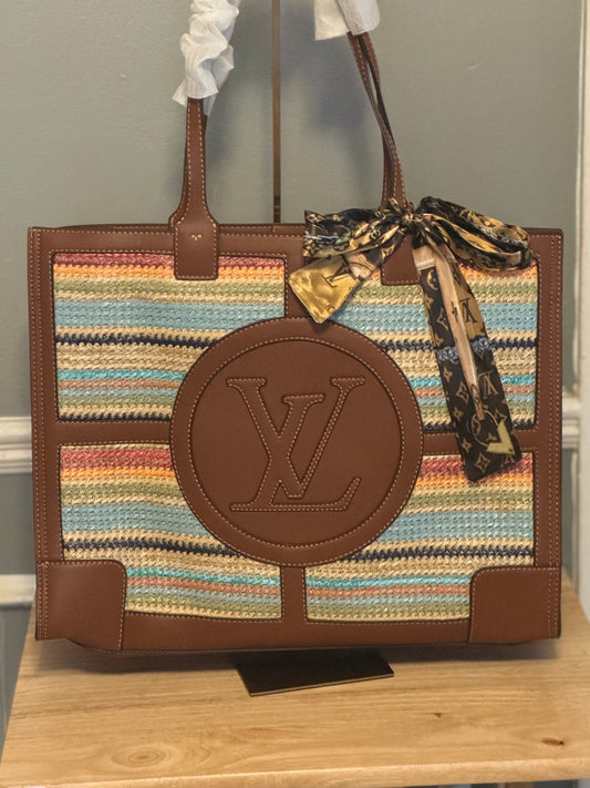 Never Full Tote