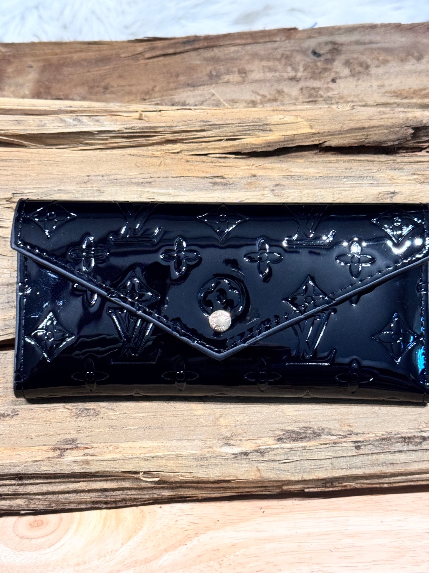 LV Wallet