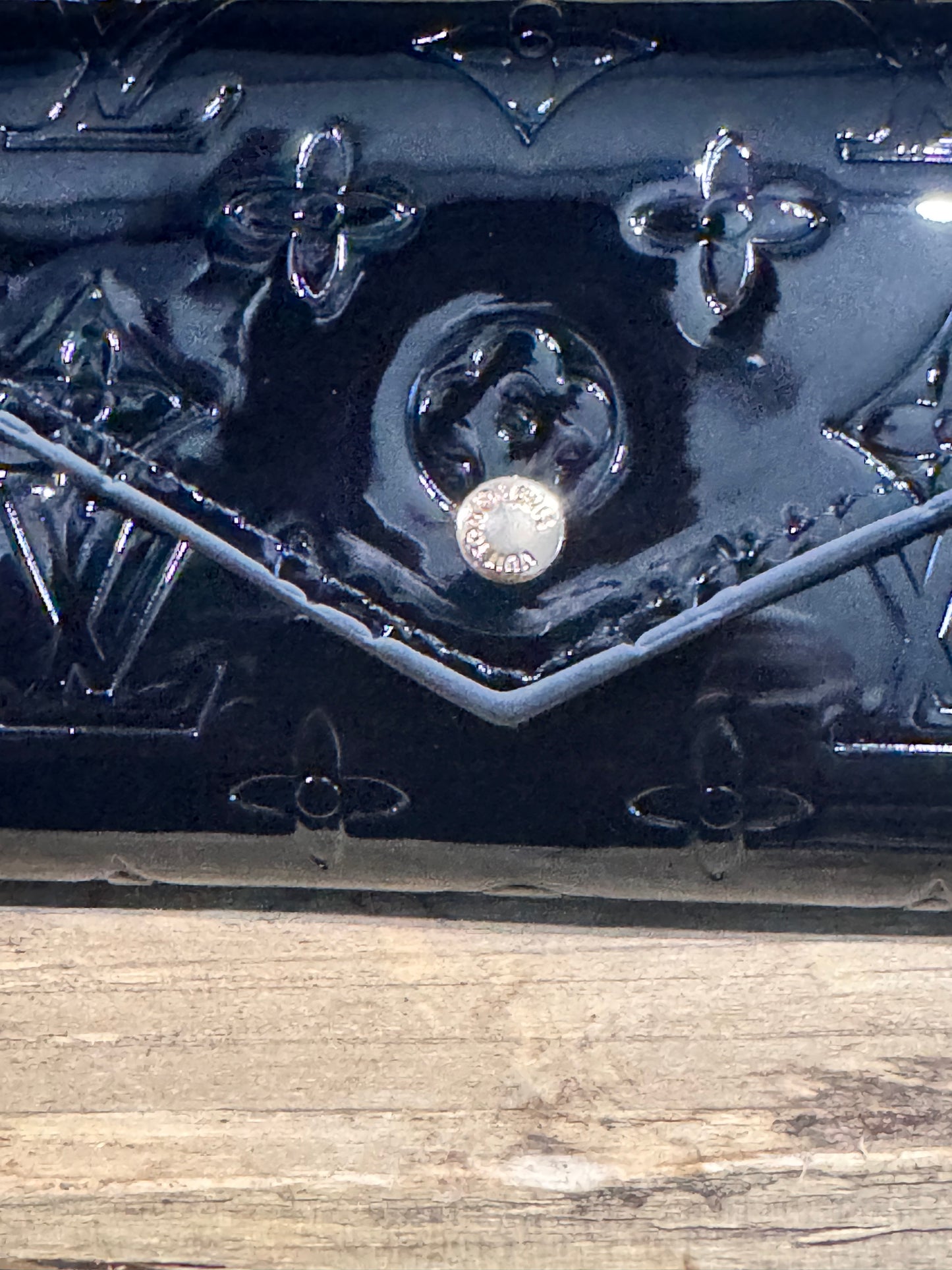 LV Wallet
