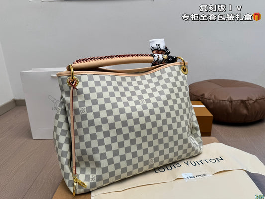 LV Hobo Bag